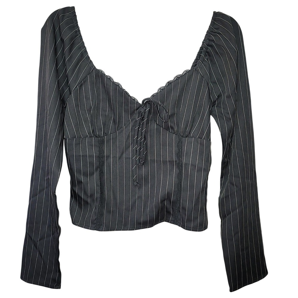 Pie In The Sky Pinstripe Cropped Top‎ M Grey Long Sleeve Smocked Lace Trim